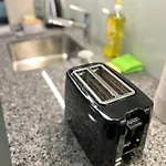 Modern Living, Luxe Apartment *