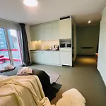 Modern Living, Luxe *