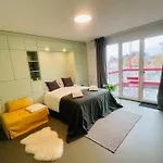 Modern Living, Luxe *