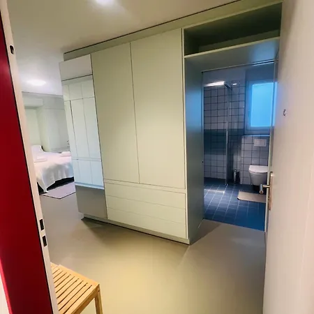 Modern Living, Luxe Apartment