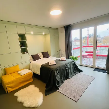 Modern Living, Luxe *