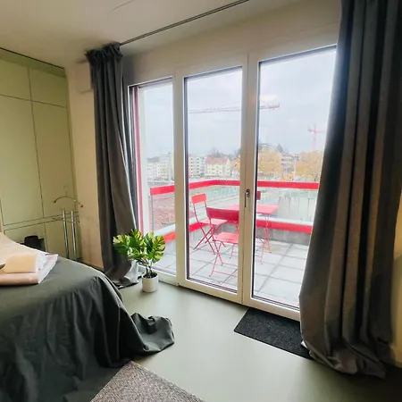 Modern Living, Luxe Apartment *