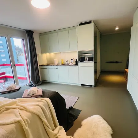 Modern Living, Luxe *