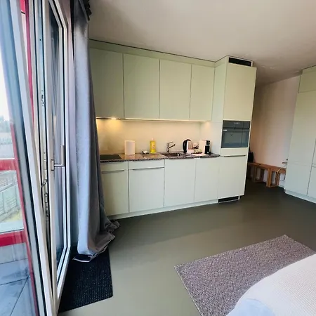 Modern Living, Luxe
